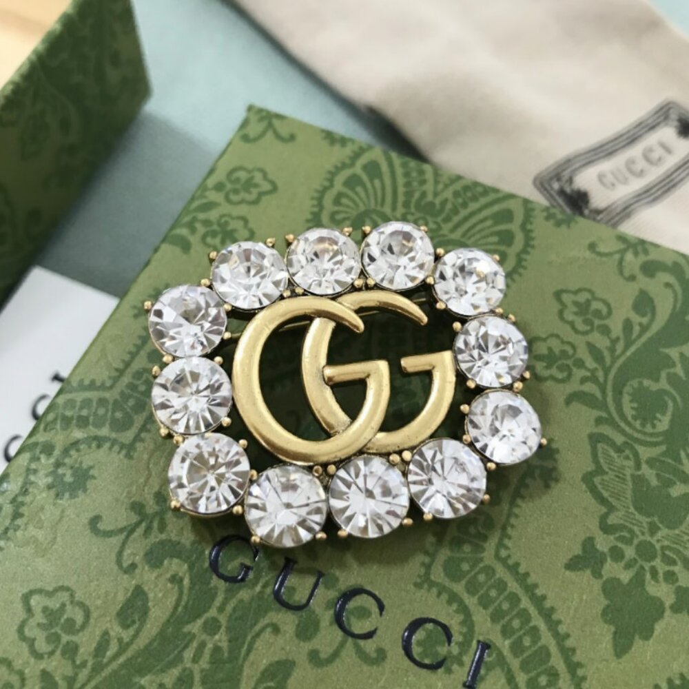 GUCCI vintage Gold Women's Brooch